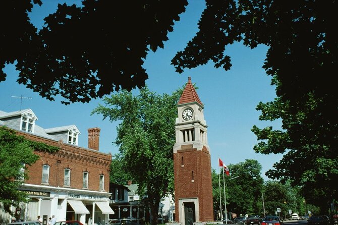 Niagara-on-the-Lake Wine Tour with Lunch -Private Tour in Classic English Cab - Why the black cab changes the day