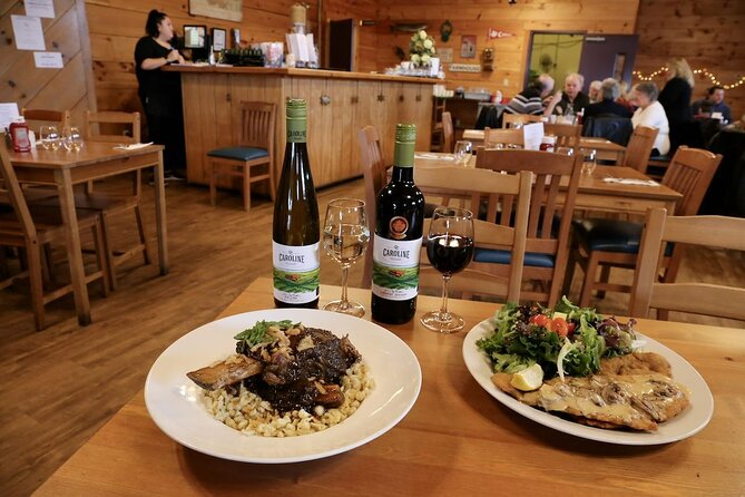 Niagara Wine Tour and Tastings with Transportation - Konzelmann Estate Winery by Lake Ontario