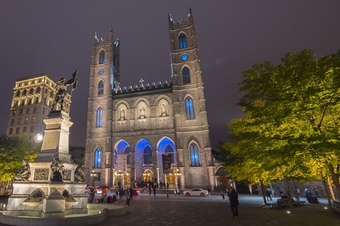 Old Montreal at Twilight Walking Tour Semi-Private - Why twilight works so well in Old Montreal