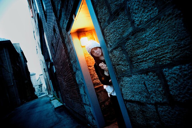 Old Montreal Ghost Walking Tour - Why Old Montreal makes a good ghost-walk setting