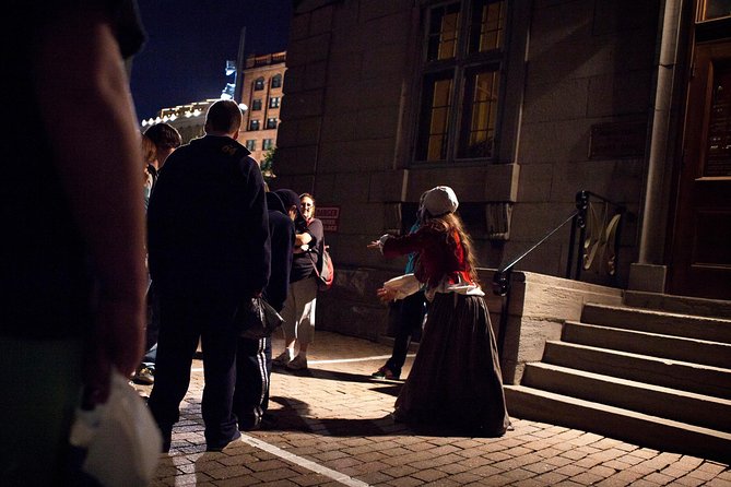 Old Montreal Ghost Walking Tour - How long the walk feels in practice