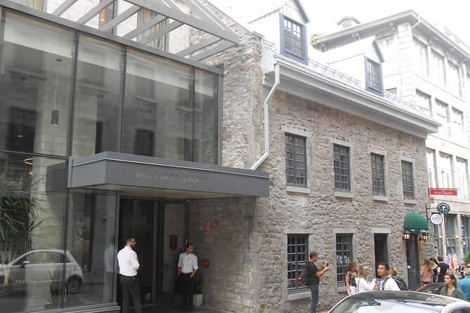 Old Montreal self-guided walking tour & scavenger hunt - The western return covers Place d’Youville and Square Victoria