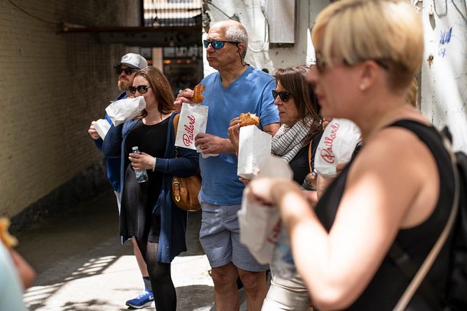Old Quebec City Food Tour with 10+ Autentic Local Tastings - Comptoir Boréal: pastry and cream fudge