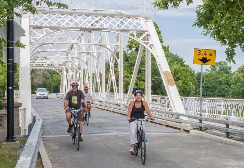 Ottawa: 4 or 8-Hour Bike Rental with Self-Guided Tour - Parliament Hill and the central sights
