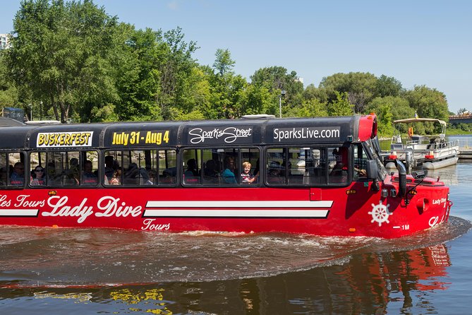 Ottawa City Tour by Land and Water - Starting at Sparks Street near Ottawa’s main sights