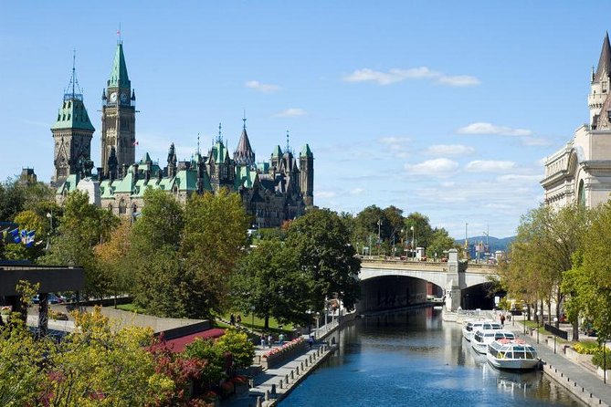 Ottawa City Tour by Land and Water - Rideau Canal area and Ottawa’s civic center