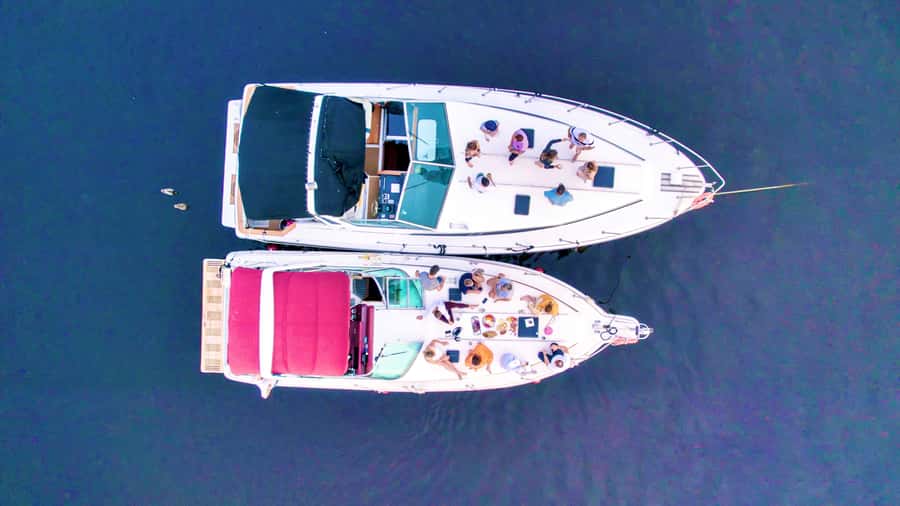 Ottawa: Downtown Yacht Cruise - Wed-Sun @ 6PM - 75 Minutes - What the first minutes onboard feel like