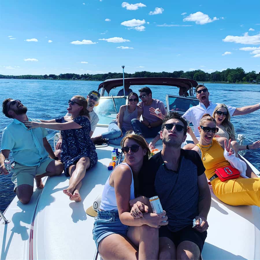Ottawa: Downtown Yacht Cruise - Wed-Sun @ 6PM - 75 Minutes - Drinks, food, and the final bill