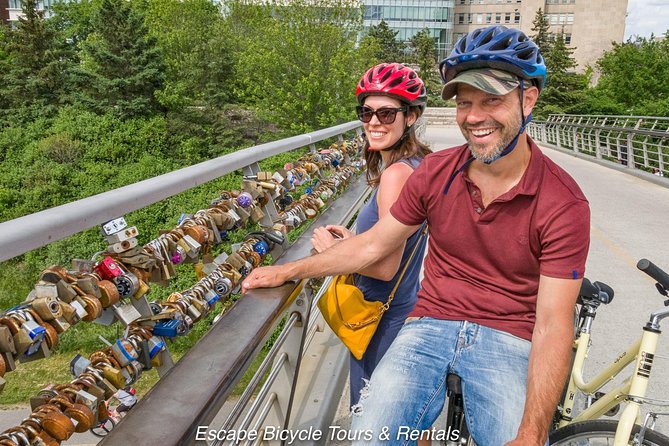Ottawa Highlights 3.5 Hour Bike Tour - Starting on Sparks Street near Parliament Hill