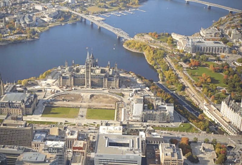 Ottawa Premium Small Group Tour with Canal Cruise - Parliament Hill, the Supreme Court, and major photo stops