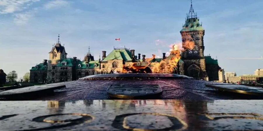 Ottawa: Small Group Night Tour With River Cruise - Why the group size changes the experience