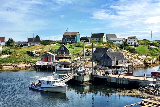 Peggy’s Cove Adventure and Halifax City Public Tour - Peggy’s Cove Lighthouse and the granite coast