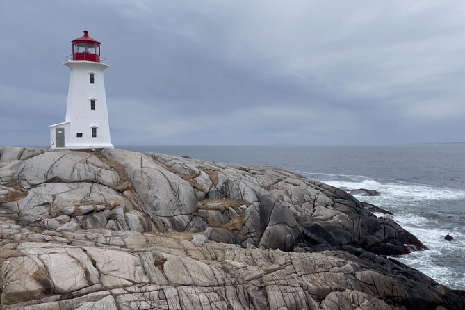 Peggy's Cove and Lunenburg Tour (small group) - Lunch, costs, and what to bring