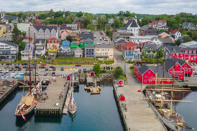Peggy's Cove, Lunenburg and Titanic Cemetery Full Day Tour - Key points to know before booking