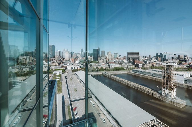 Port of Montreal Tower - Planning Your Visit Between Noon and 7 p.m.
