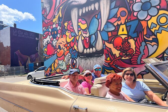 PRIVATE 3-hour COMPLETE tour of Montréal in convertible Cadillac - Why a private car changes the pace