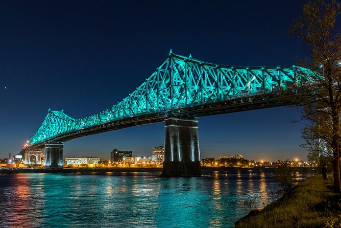 Private Half-Day Montreal Tour with a Local, Personalized - A private walk instead of a fixed sightseeing script