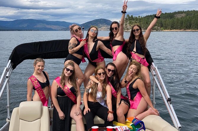 Private Luxury Captained 3-Hour Pontoon Boat Cruise (2-11 Guests) - A private bay instead of a crowded beach