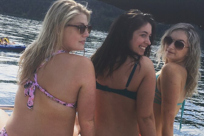 Private Luxury Captained 3-Hour Pontoon Boat Cruise (2-11 Guests) - Music, food, and what to bring