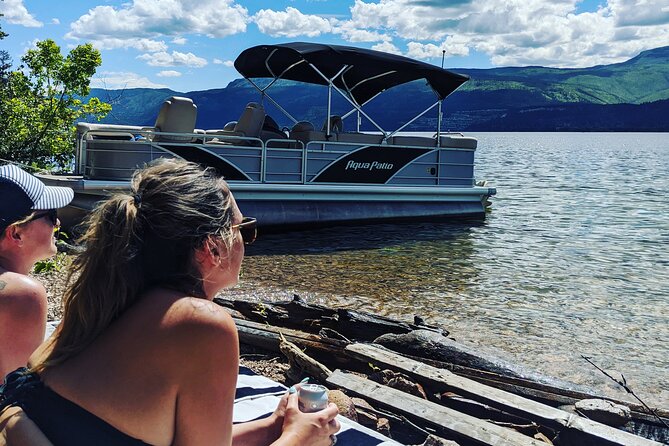Private Luxury Captained 3-Hour Pontoon Boat Cruise (2-11 Guests) - The best fit for families and small celebrations