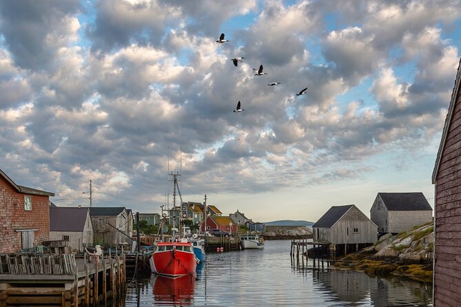 Private Peggy's Cove Lighthouse Tour from Halifax - Peggy’s Cove makes the four-hour route worthwhile