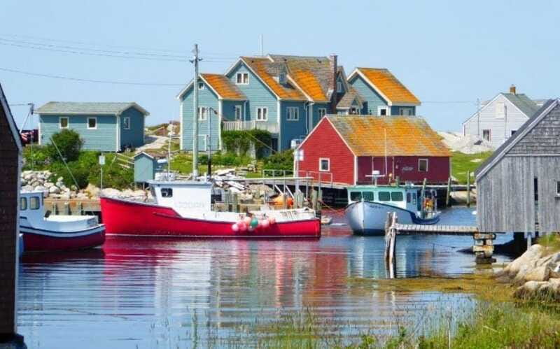 Private Sightseeing Halifax City with Peggy's Cove Visit - How Much Commentary Should You Expect?