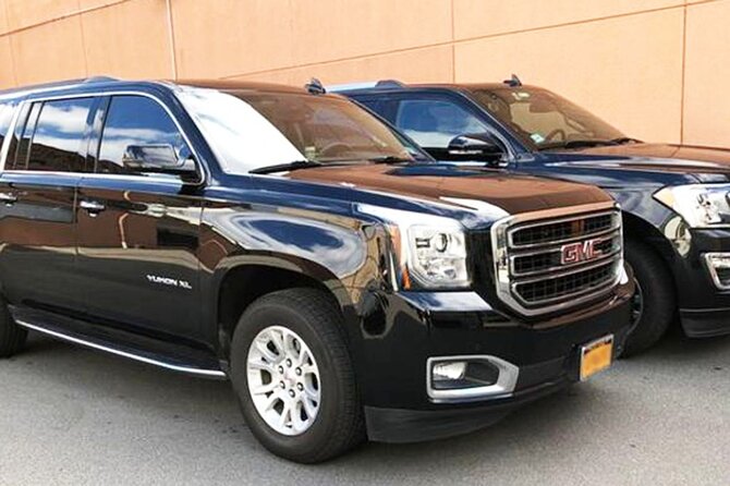 Private Transfer from Montreal Airport YUL to Montreal / Bromont - Who gets the best value