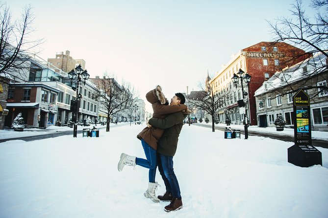 Private Vacation Photography Session with Photographer in Montreal - The photographs arrive within five days