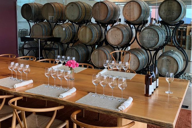 Private Wine & Charcuterie Tour (Customizable) - Chateau des Charmes begins with estate scenery