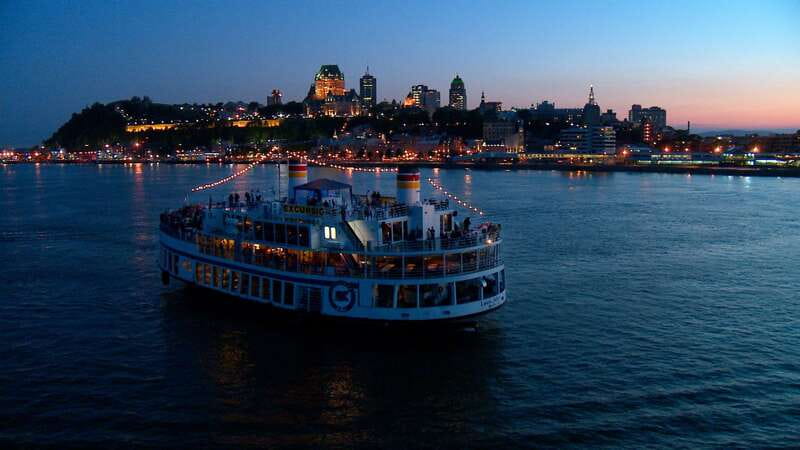 Québec City: 3 or 5-Course Dinner Cruise with DJ & Dancing - What the 210-minute schedule feels like