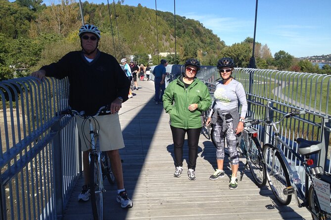 Quebec City: Electric Bike Tour - The Plains of Abraham, where parkland meets the past