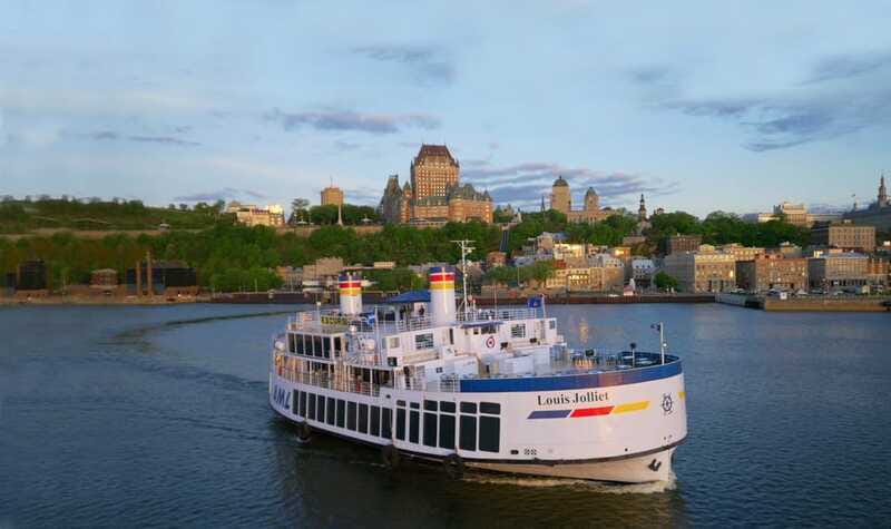 Québec City: Guided Sightseeing River Cruise - A comfortable boat, with a few practical limits