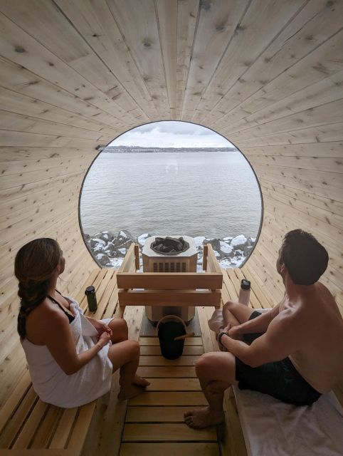 Quebec City: Ice Canoeing with Hot Chocolate & Sauna - About 90 minutes on the St. Lawrence