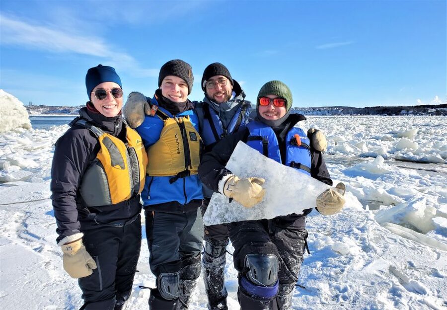 Quebec City: Ice Canoeing with Hot Chocolate & Sauna - Who should book this outing?