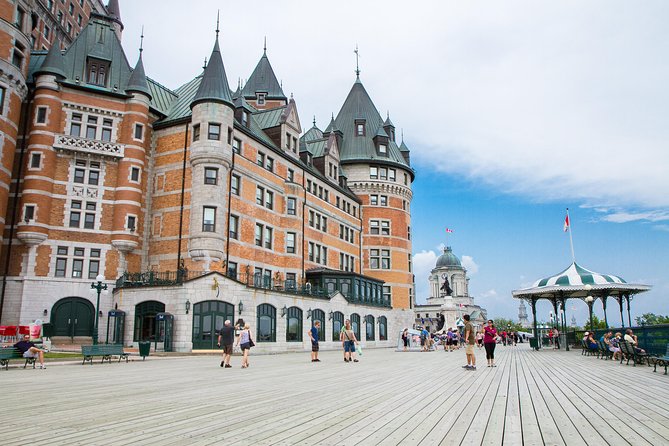 Quebec City Walking Tour - Petit-Champlain and the finish by the funicular