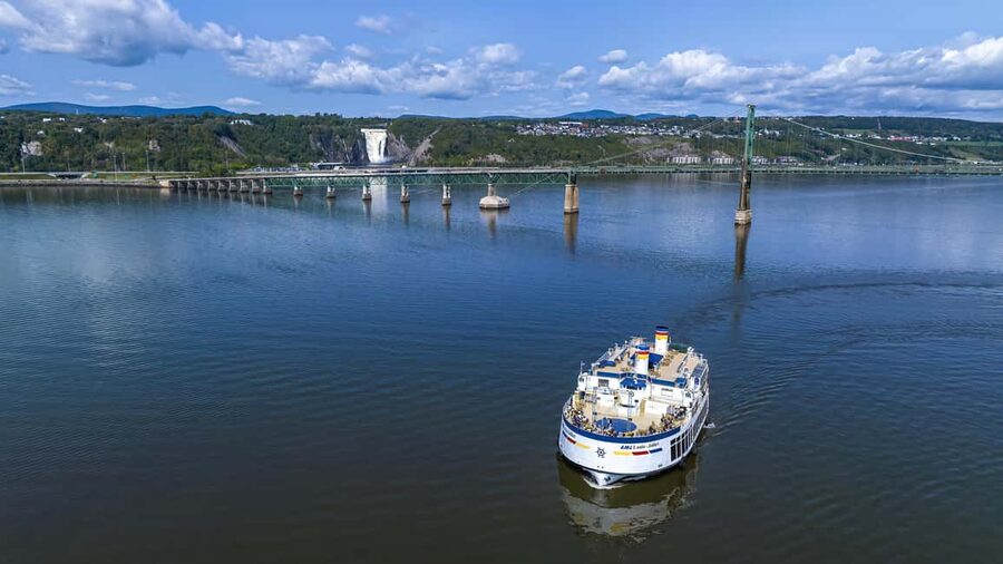 Québec City: Weekend River Brunch Cruise - Starting at Chouinard Pier