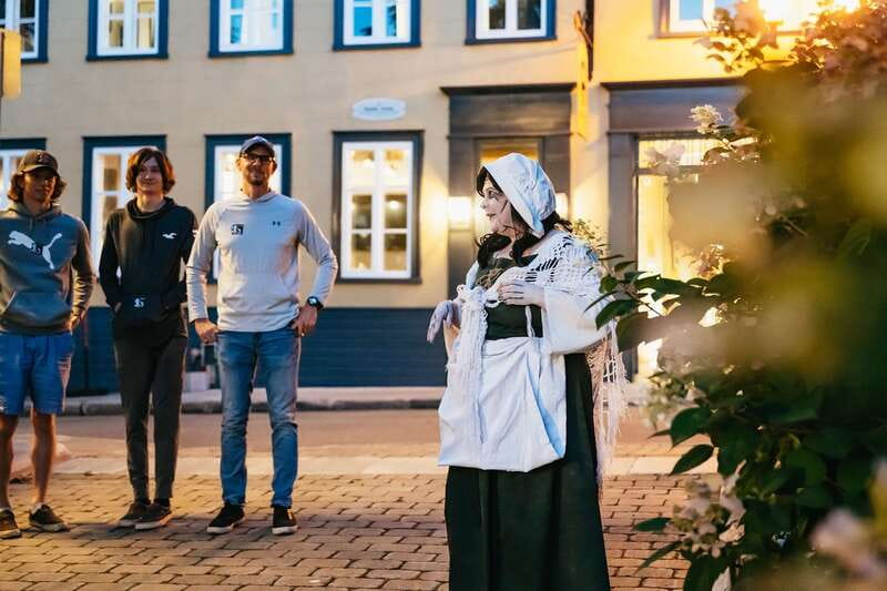 Quebec Interactive Street Theatre: "Crimes in New France" - Walking through Old Quebec after dark