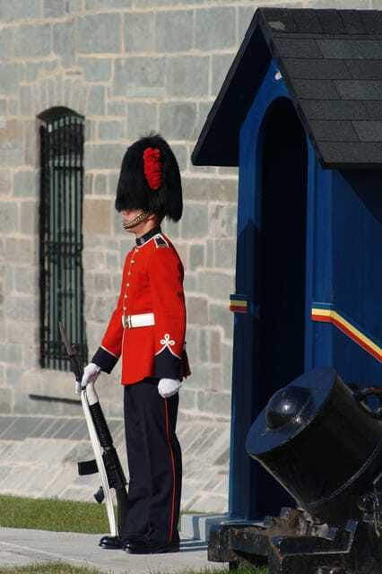 Quebec: La Citadelle de Québec Ticket and Guided Tour - Who will enjoy this most?