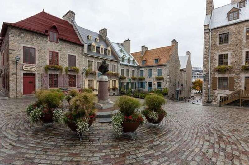 Quebec : Old Town Walking Tour With A Local Guide - Place Royale: a fitting first stop