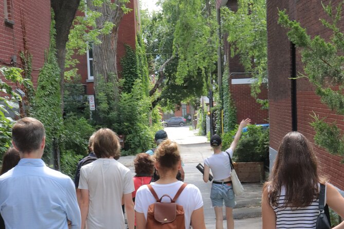 Rabbis, Writers and Radicals: Montreal Jewish History Walking Tour - Pace, group size, and physical effort