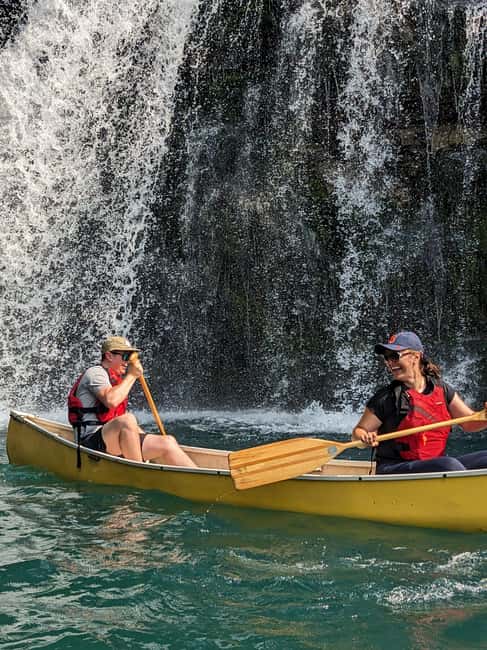 Revelstoke: Guided Canoe Tour with Snacks - Snacks, water, and the small details