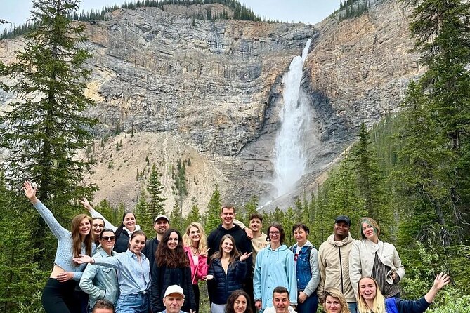 Rockies Grand Advanture: Moraine & Louise Lakes, Waterfall Tour - The vehicle, group size, and long hours