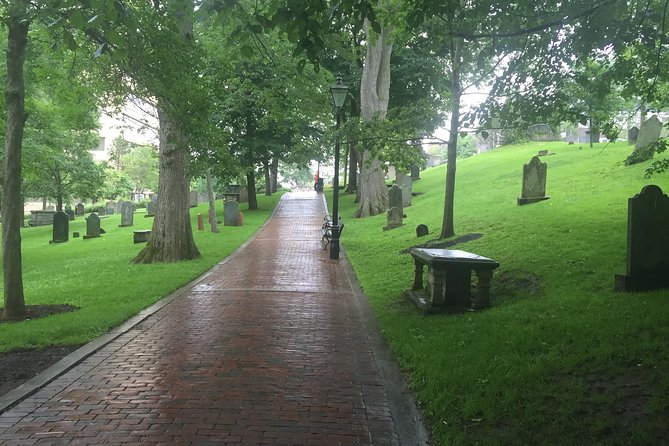 Saint John Walking Tour - Queen Square and King Square, Saint John’s green city rooms