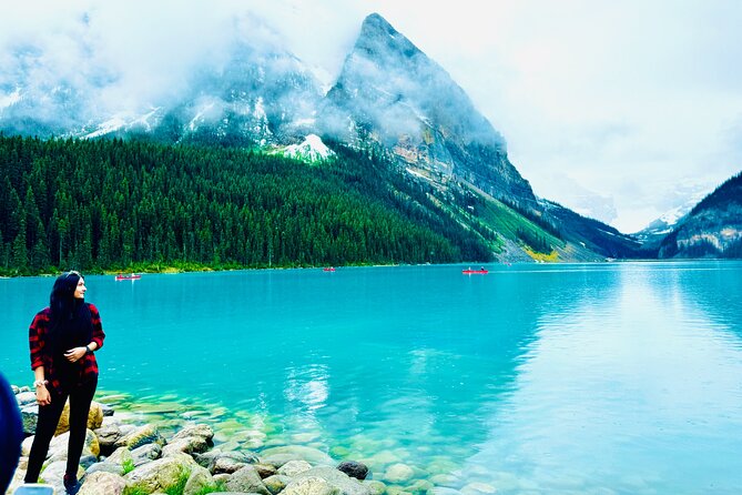 Shuttle Bus 2way BANFF to Lake louise & Moraine lake(1 hour each) - The transfer to Lake Louise