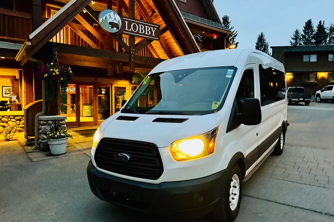 ShuttleBus 2way Banff to Lake Louise (1Hr) and Moraine Lake (1Hr) - One hour at Moraine Lake and the Rockpile view