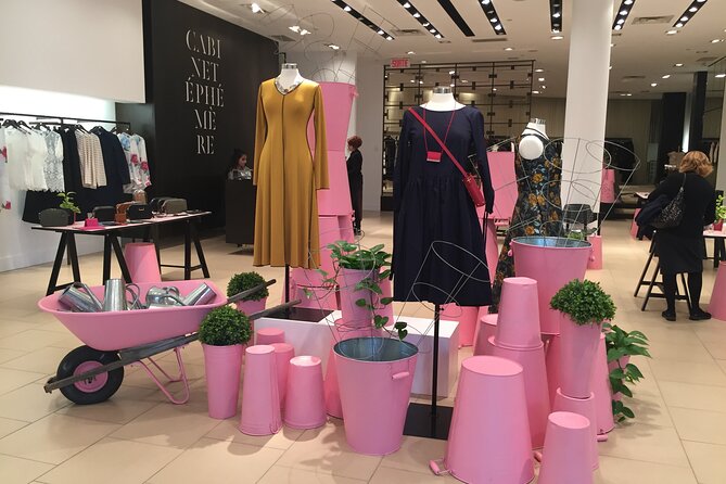 Small-Group Montreal Designers Shopping Tour with a Style Coach - Plateau Mont-Royal: a second hour for browsing and comparison