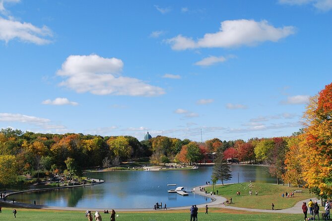Small-Group Sightseeing Tour of Montreal - Westmount’s mansions and Montreal’s polished side
