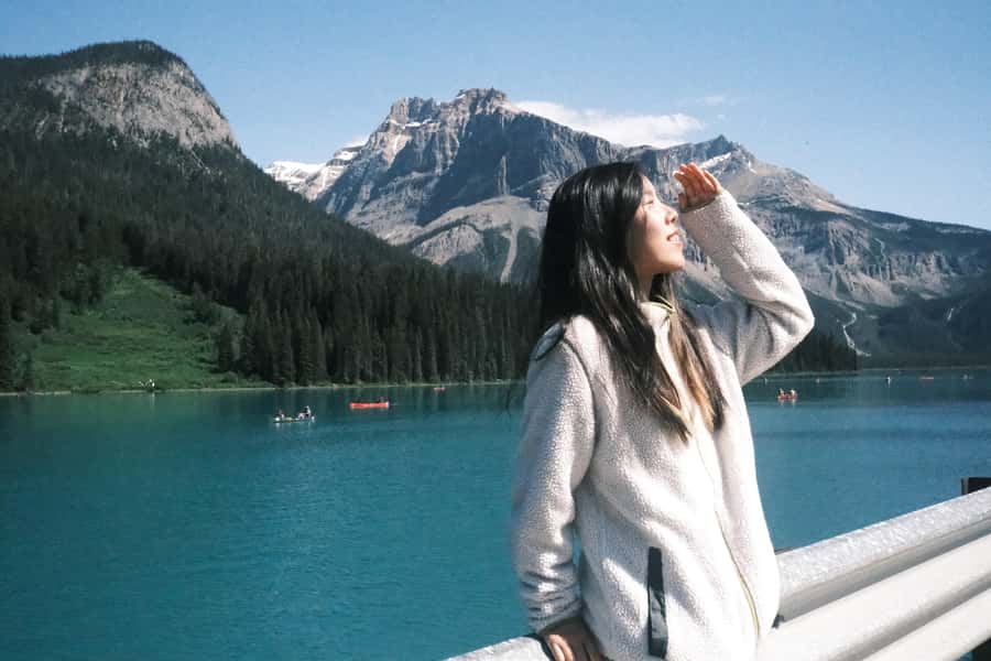 Small Grp: Emerald Lake (Optional Canoe) & Takakkaw Falls - Why this Yoho National Park day works
