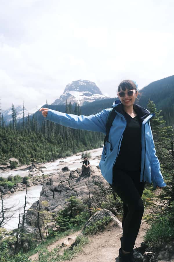 Small Grp: Emerald Lake (Optional Canoe) & Takakkaw Falls - What the $87 price really includes