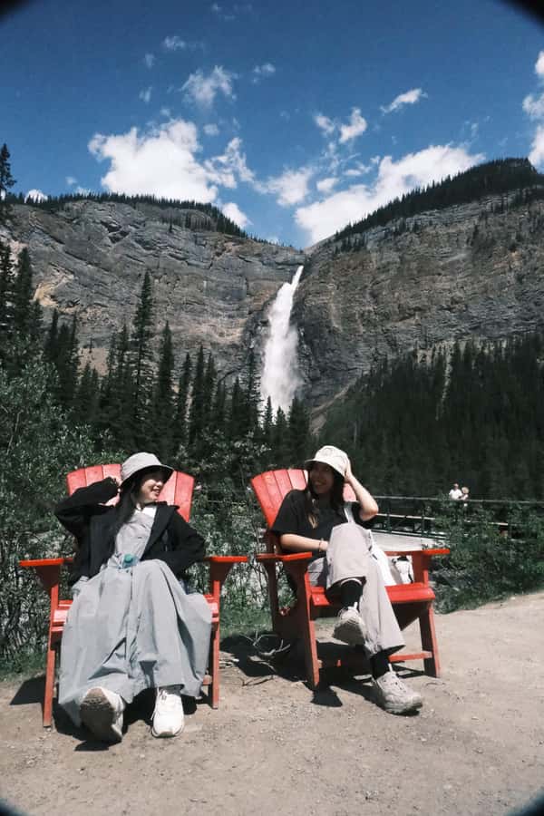 Small Grp: Emerald Lake (Optional Canoe) & Takakkaw Falls - Practical ways to enjoy the day
